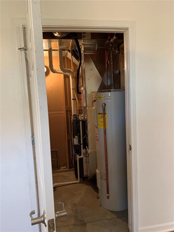 320 7th St SW, Cedar Rapids, IA 52404 - photo 6