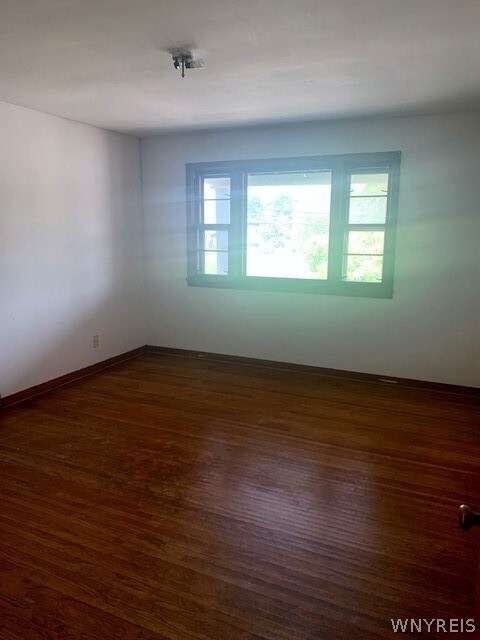 1943 Niagara St, Niagara Falls, NY 14303 - photo 6