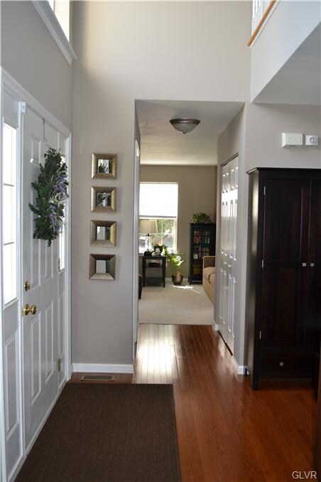 6833 Hunt Dr, Macungie, PA 18062 - photo 4