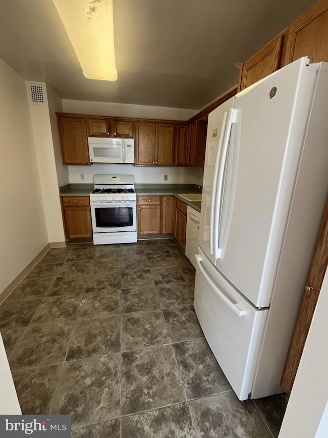 Van Ness North unit 1629, Washington, DC 20008 - photo 6