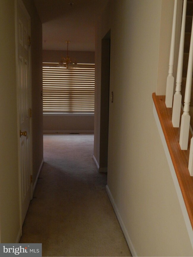 5604 Fishermens Ct, Clinton, MD 20735 - photo 5