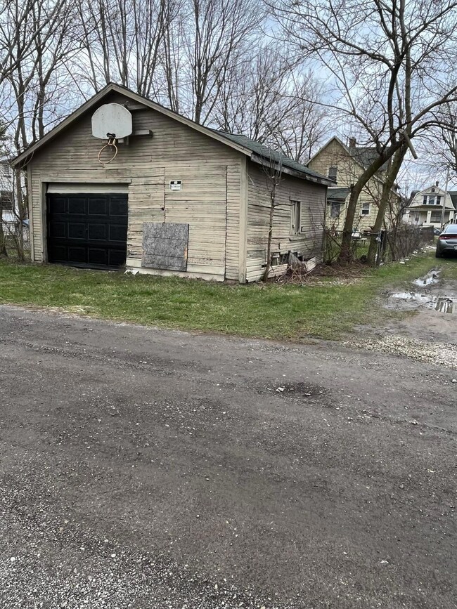 507 N Prospect St, Marion, OH 43302 - photo 3