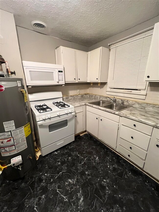 1404 High St, Bowling Green, KY 42101 - photo 3