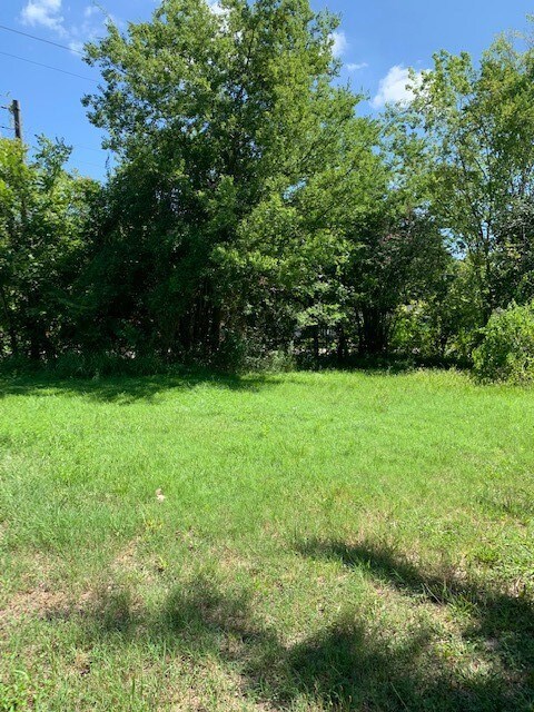 00003 Apache St, Houston, TX 77028 - photo 3