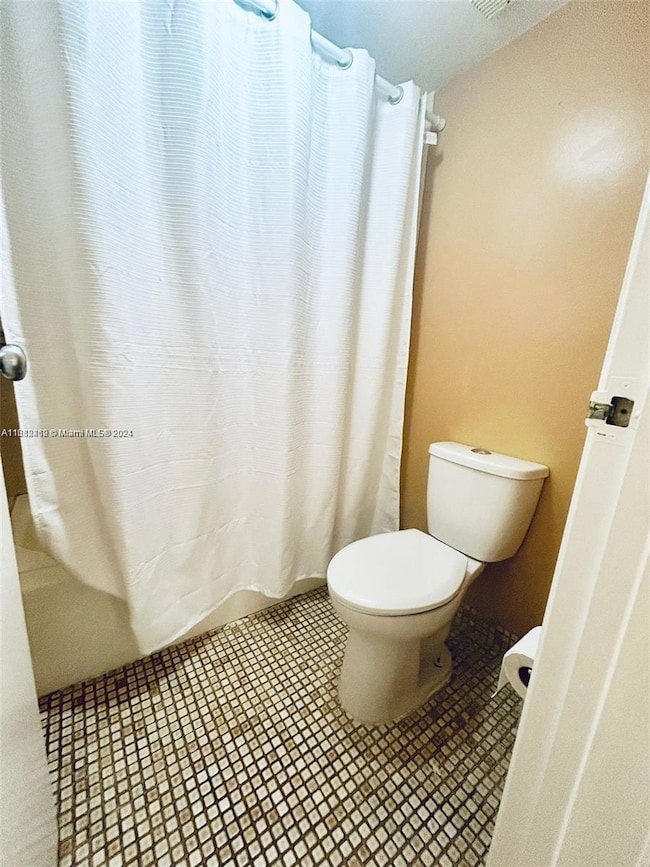 unlisted-address, Miami Beach, FL 33140 - photo 5