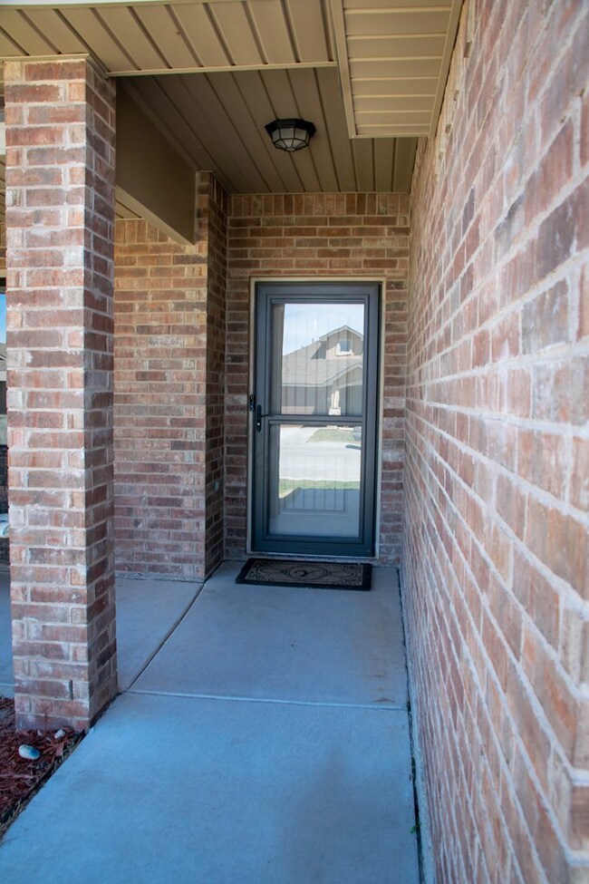 804 E 99th St, Odessa, TX 79765 - photo 2