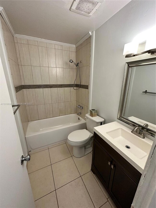5744 W 26th Ave unit 5744, Hialeah, FL 33016 - photo 5