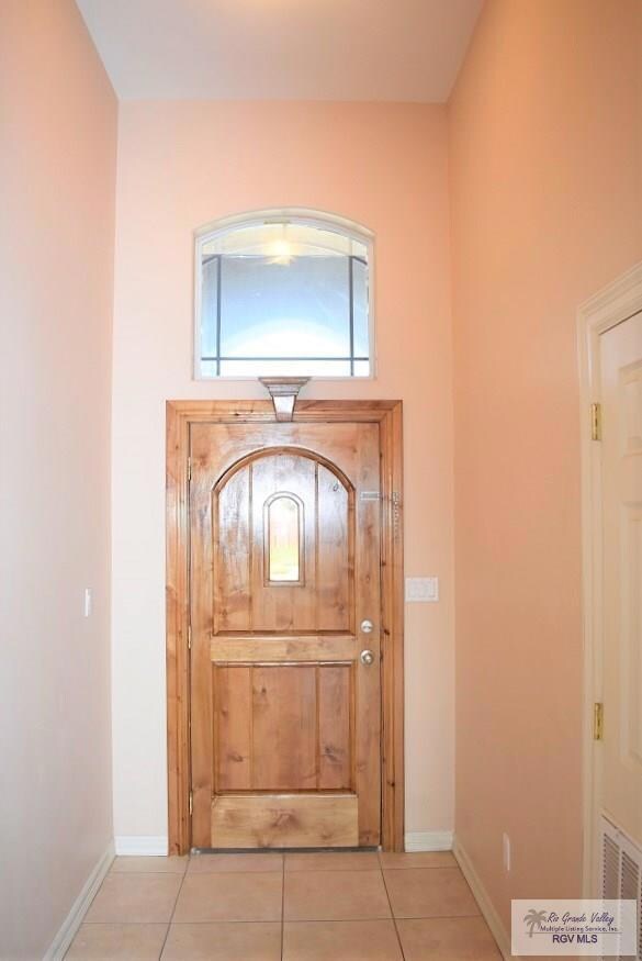 3714 Illeana St unit 25, Edinburg, TX 78539 - photo 2