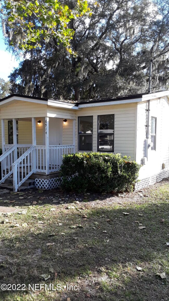 6914 Sallie Ave, Jacksonville, FL 32210 - photo 2