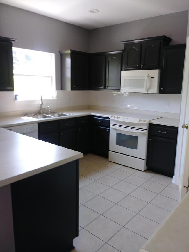 Kitchen 1