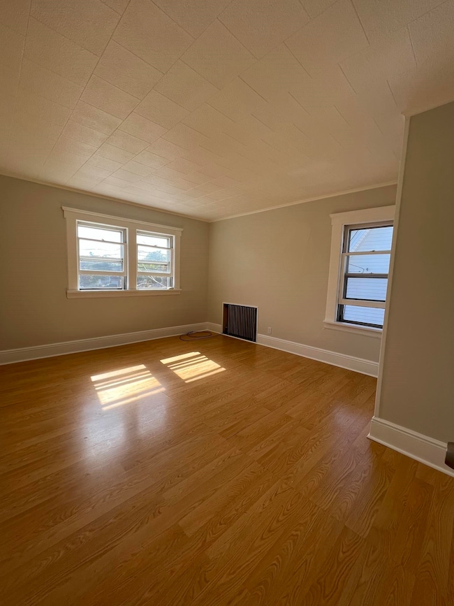 128 Hazelton St unit 2, Ridgefield Park, NJ 07660 - photo 2