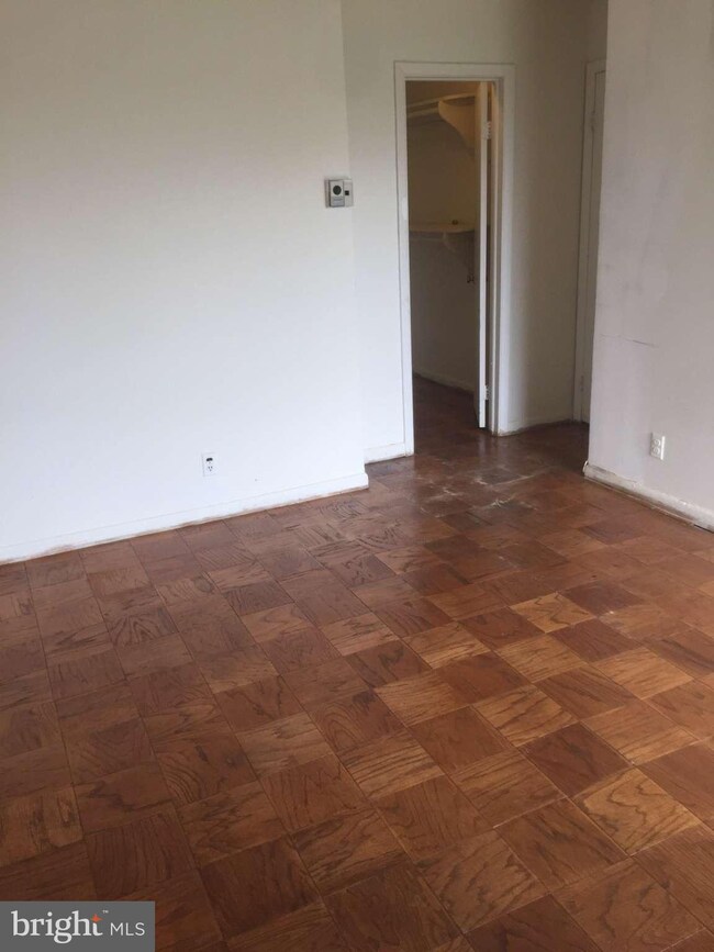 6011 Emerson St unit 709, Bladensburg, MD 20710 - photo 7