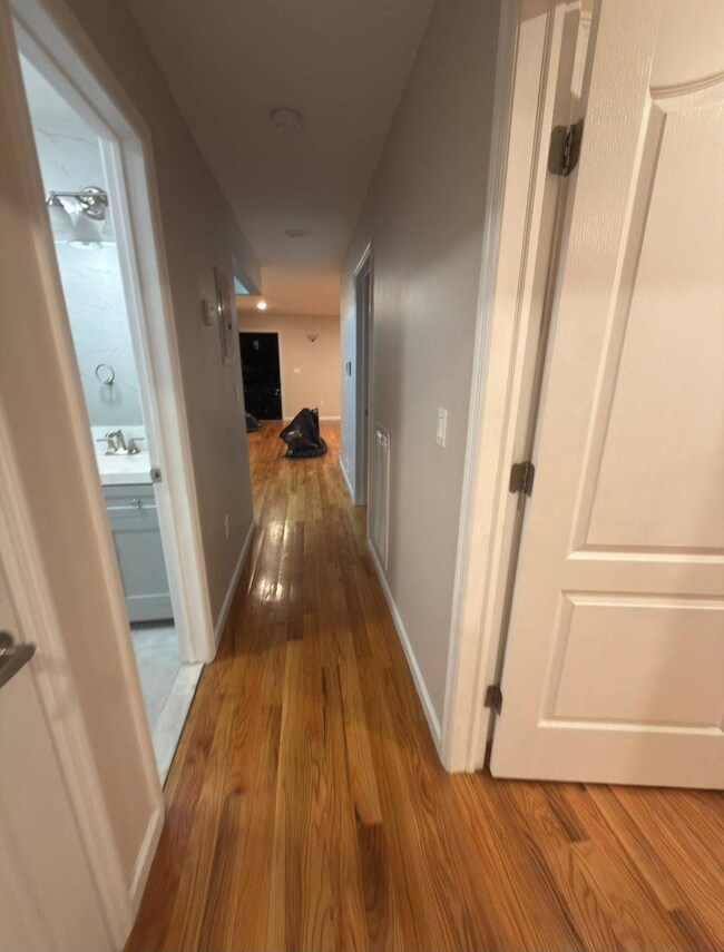 126-03 172nd St unit 1, Jamaica, NY 11434 - photo 4