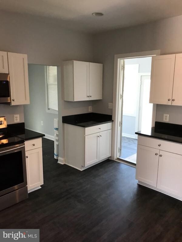 8612 Oak Rd, Sparrows Point, MD 21219 - photo 7