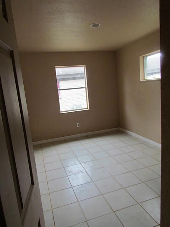 7339 Bonita St, Houston, TX 77016 - photo 4
