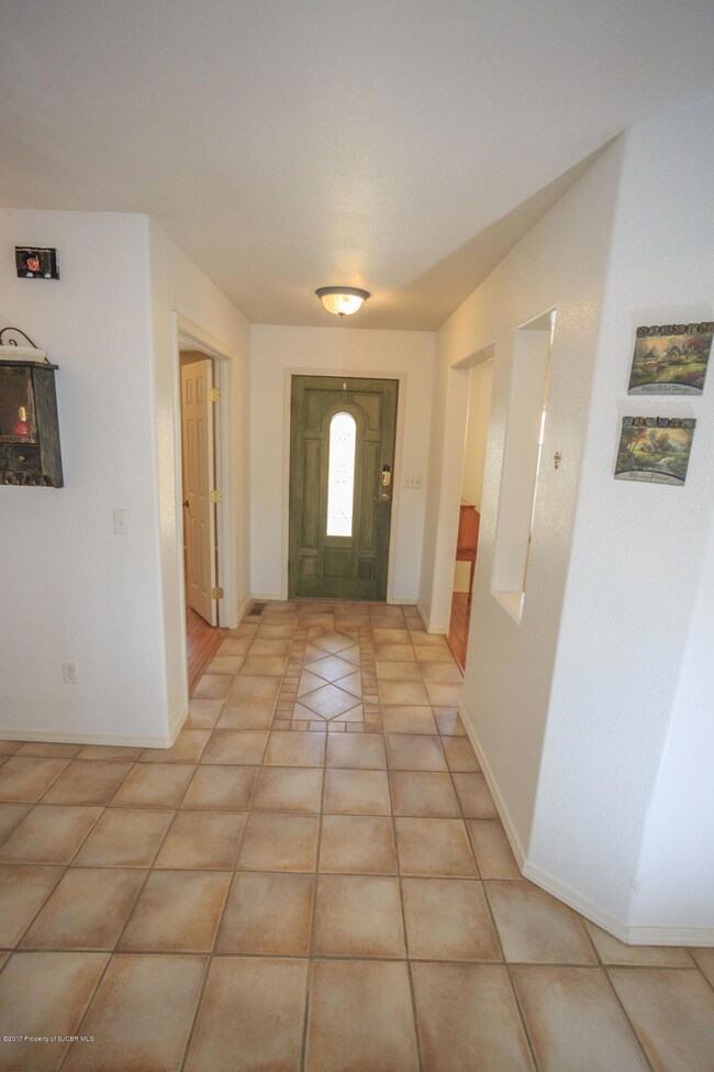 5814 Hogan Ave, Farmington, NM 87402 - photo 2