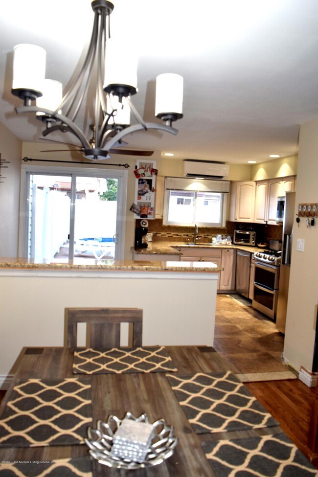 269 Doane Ave, Staten Island, NY 10308 - photo 4
