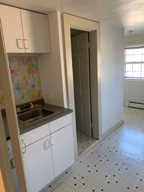 188 Derby St unit 3R, Salem, MA 01970 - photo 5