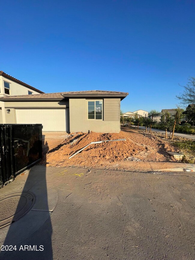GP Lot 206 - Exterior