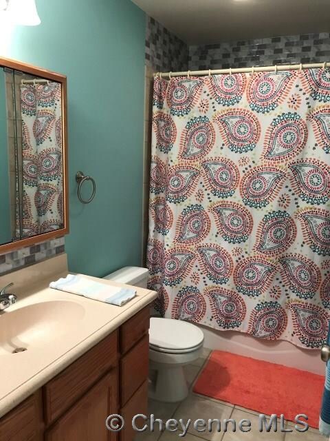 6576 Sundance Loop, Cheyenne, WY 82009 - photo 3