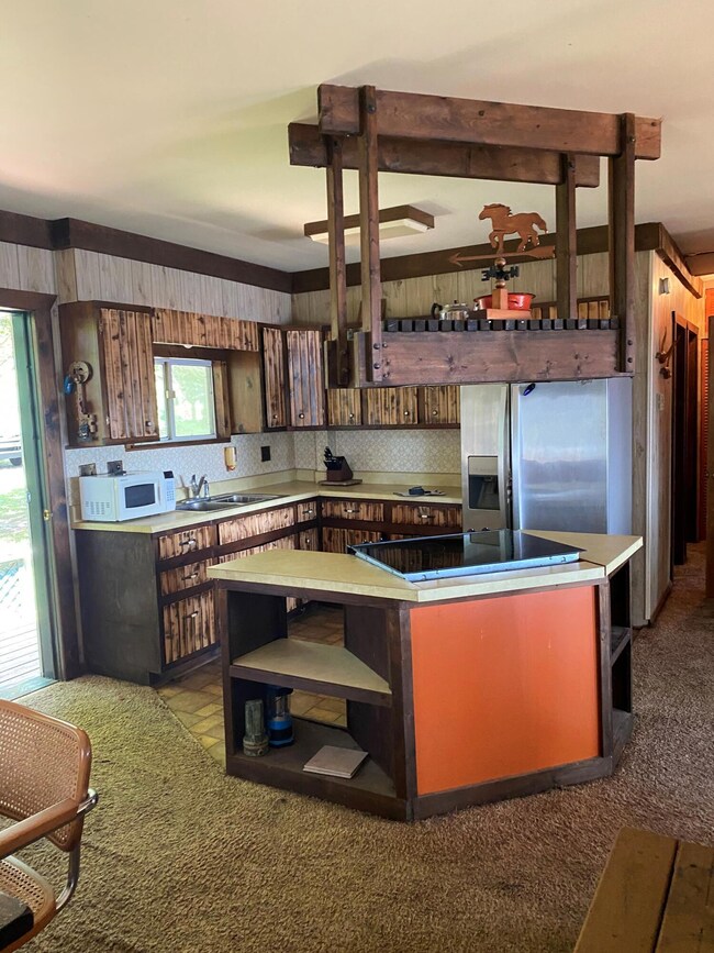 S-503 kitchen area