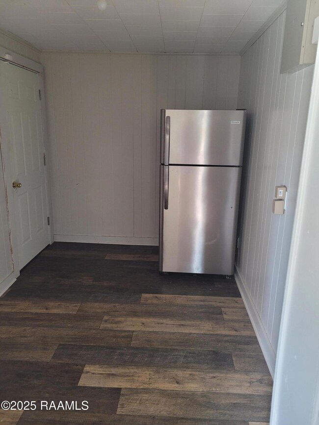 109 N Suire St, Erath, LA 70533 - photo 7