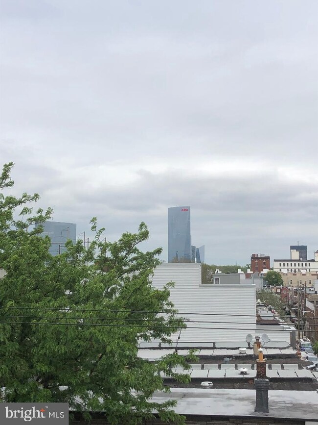 1404 S Ringgold St, Philadelphia, PA 19146 - photo 3