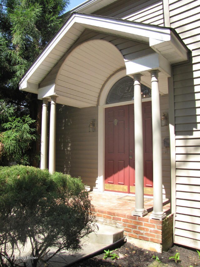 21 Hawthorn Hill, Louisville, KY 40204 - photo 2