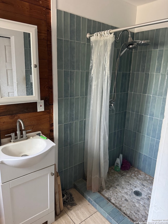 202 Weaver St, San Antonio, TX 78210 - photo 7