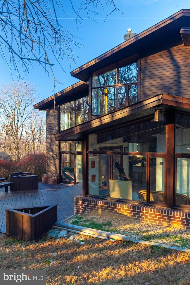 794 Eagles Nest Ln, Harpers Ferry, WV 25425 - photo 4