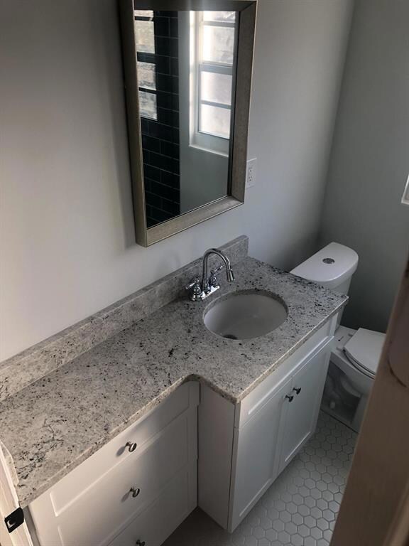 910 39th Ct, West Palm Beach, FL 33407 - photo 4