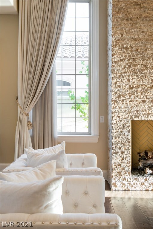 Living room detail