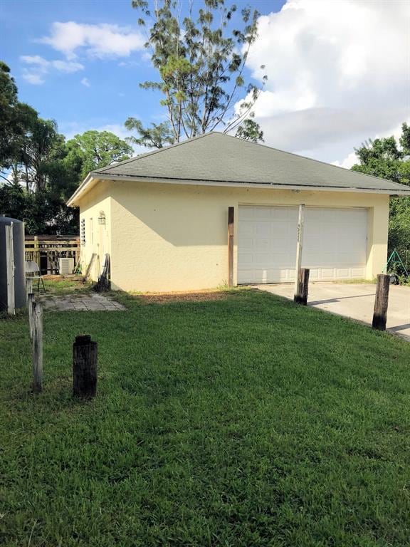 Detached Garage 2