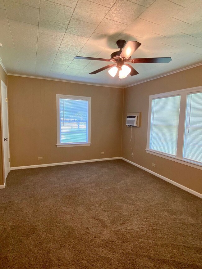 208 Cedar Vale Rd, Bay City, TX 77414 - photo 7