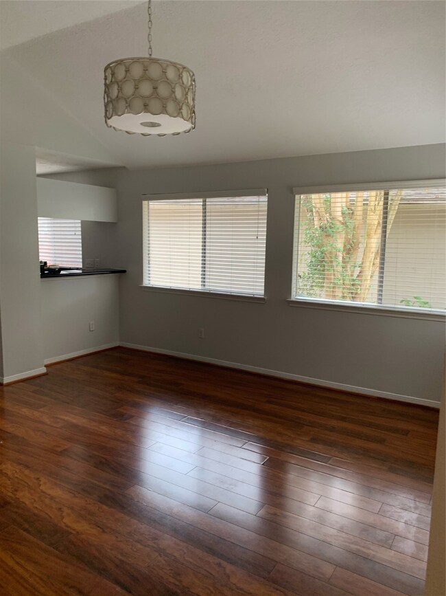 16115 Springbank Dr, Houston, TX 77095 - photo 5