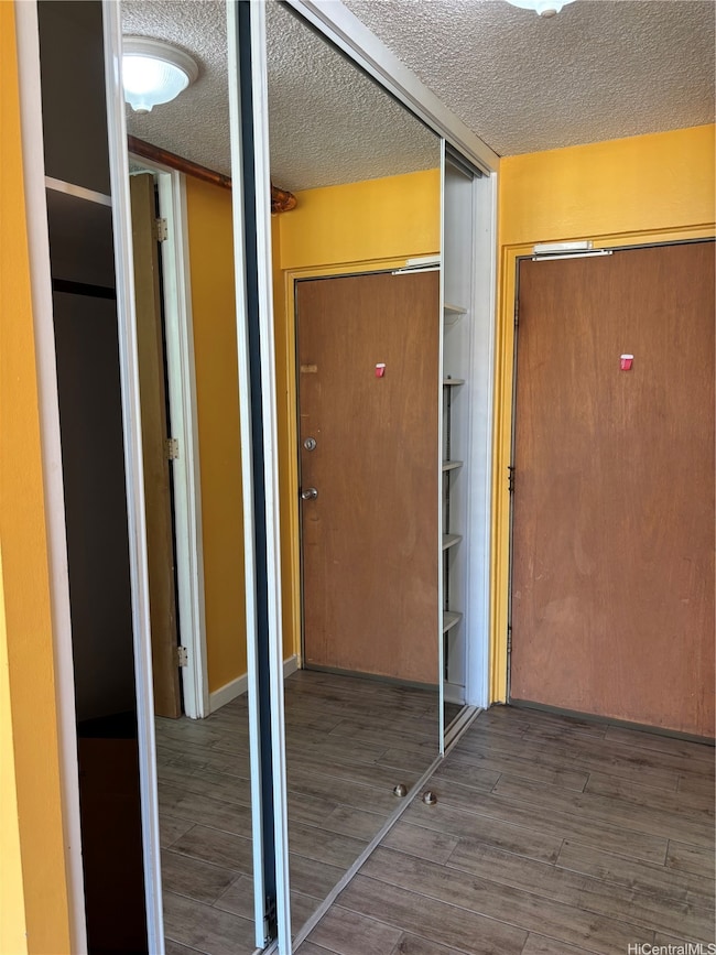 Holiday Manor unit 1316, Honolulu, HI 96814 - photo 2