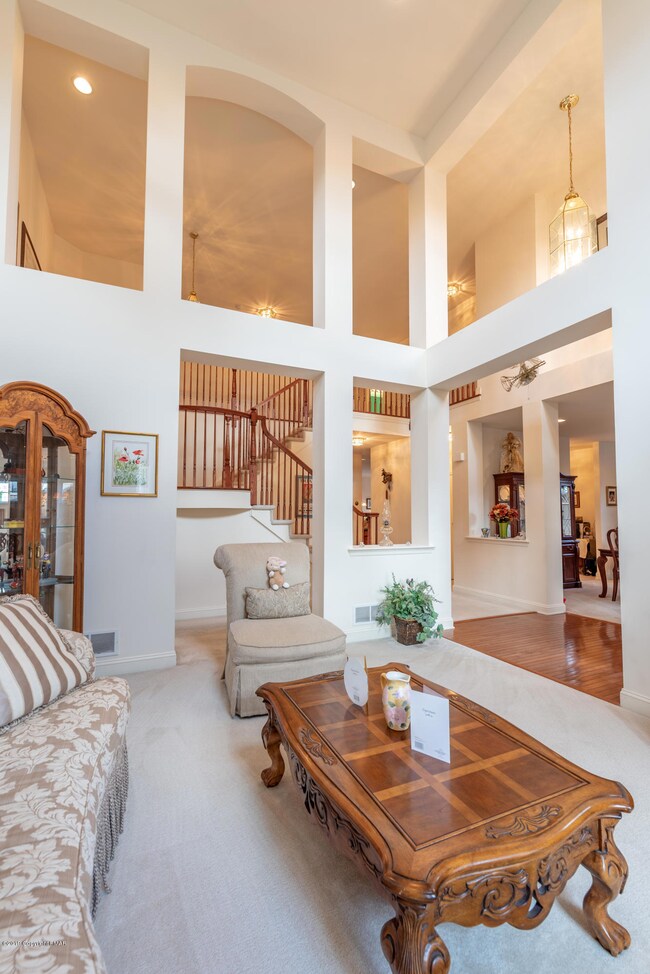 2725 Fringe Ln, Easton, PA 18040 - photo 5