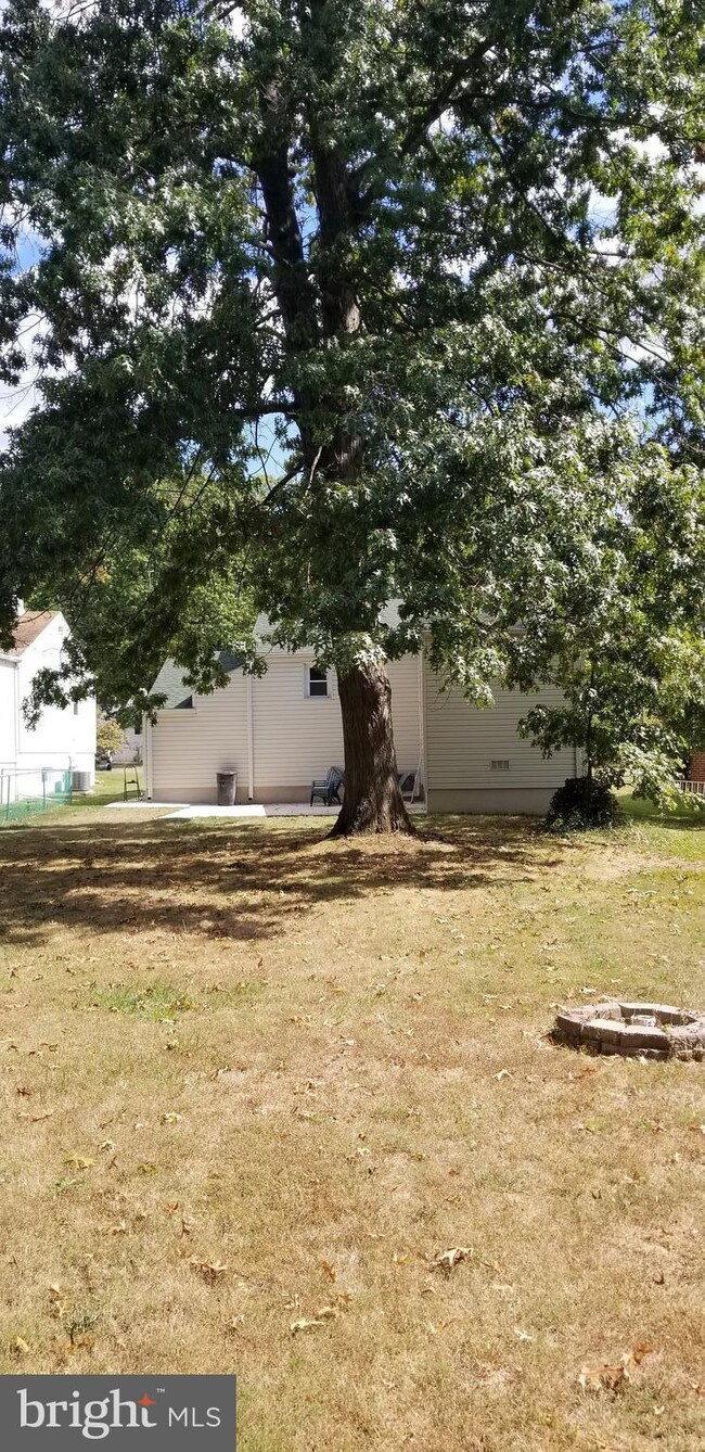 50 Pelczar Ave, Essex, MD 21221 - photo 2