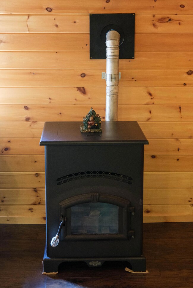 Pellet stove