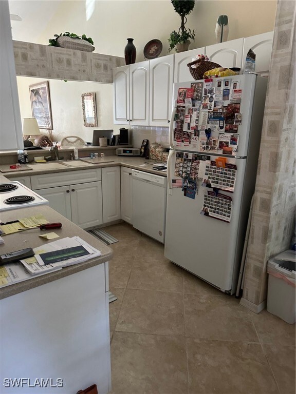 138 Pebble Shores Dr unit 8, Naples, FL 34110 - photo 4