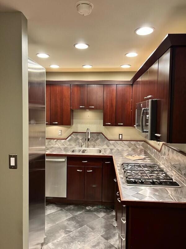 4696 Tarryton Ct S unit 7-2D, Columbus, OH 43228 - photo 3