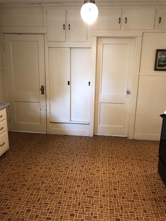 Kitchen storage