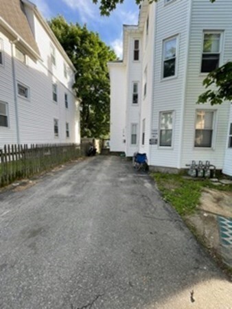 12 Ives St, Worcester, MA 01603 - photo 6