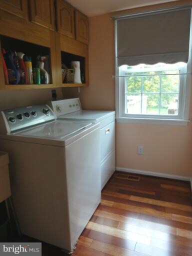 8018 Aladdin Dr, Laurel, MD 20723 - photo 2