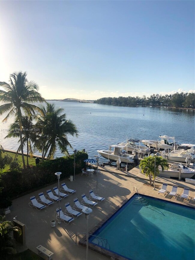 The Brickell Biscayne unit 3M, Miami, FL 33129 - photo 2