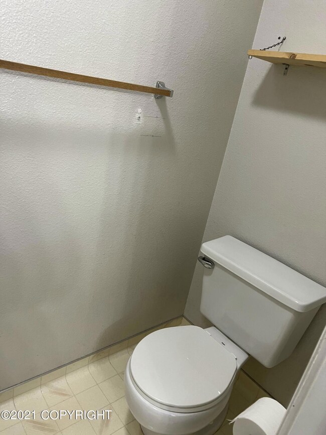 2420 Sentry Dr unit 1002, Anchorage, AK 99507 - photo 5