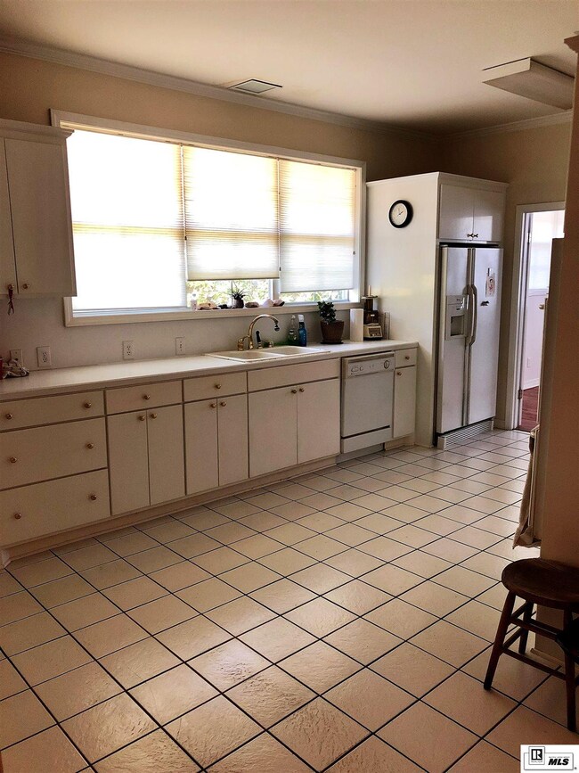 1622 Gladney Dr, Bastrop, LA 71220 - photo 3