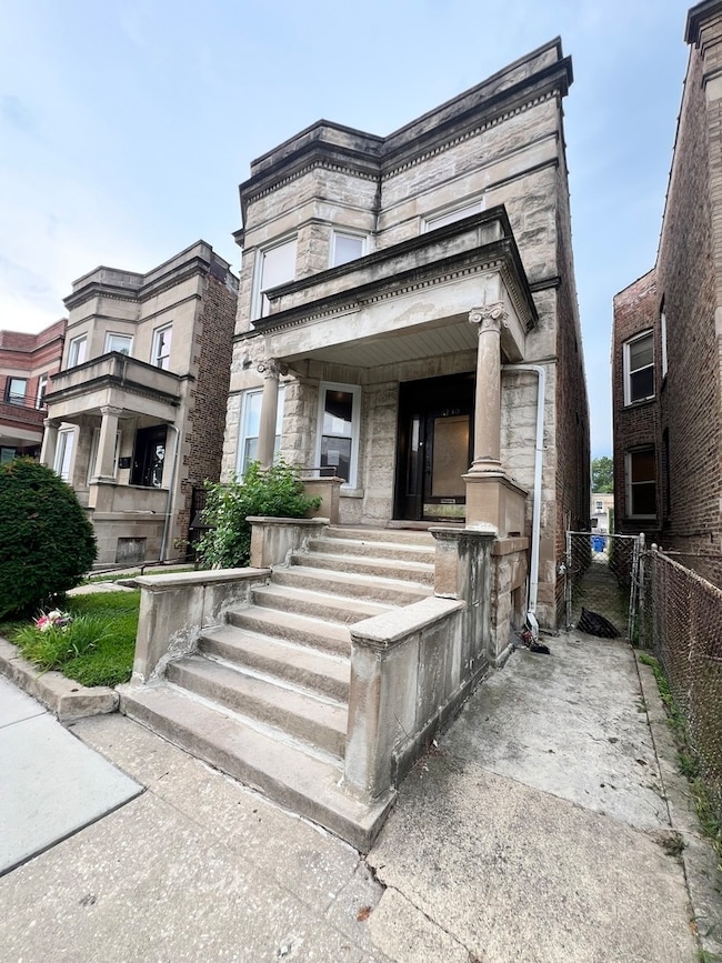 6230 S Langley Ave, Chicago, IL 60637 - photo 3