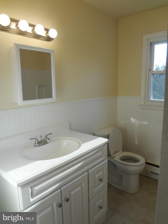 1402 Woodside Ave, Halethorpe, MD 21227 - photo 4