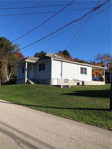 610 Plum St, Indiana, PA 15701 - photo 2